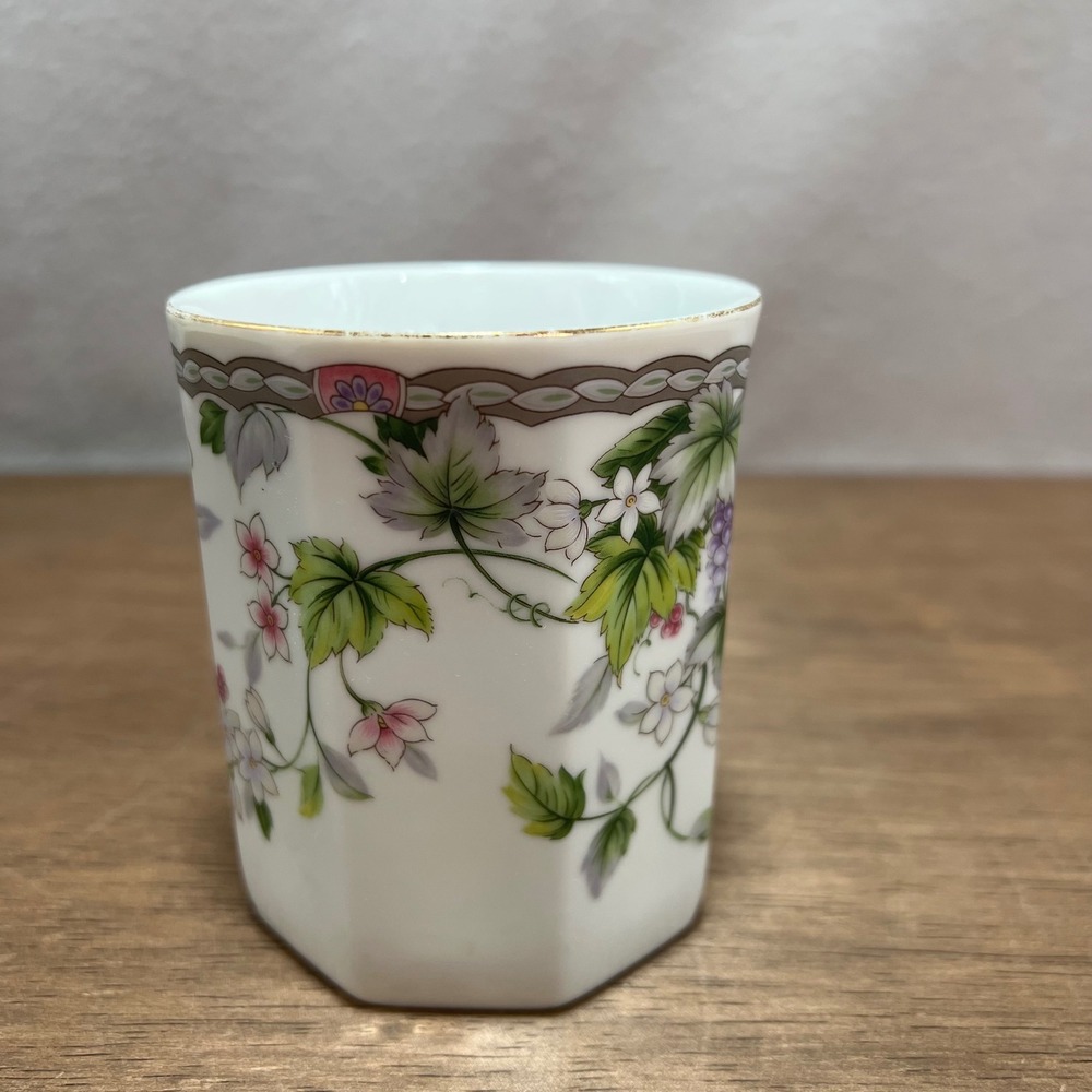 Andrea by Sadek Coffee Mug Grapevine Floral Octagonal Cottagecore Japan 80s VTG - Picture 6 of 11